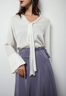 輕盈垂墜，優(yōu)雅綻放——施悅名2019春夏新款重磅真絲長半裙設(shè)計(jì)解讀